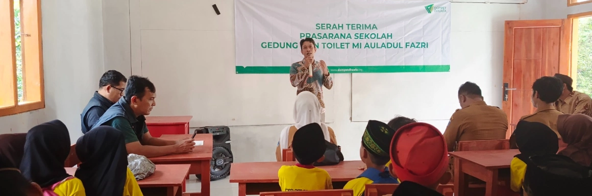 FxPro helps schools renovate toilets